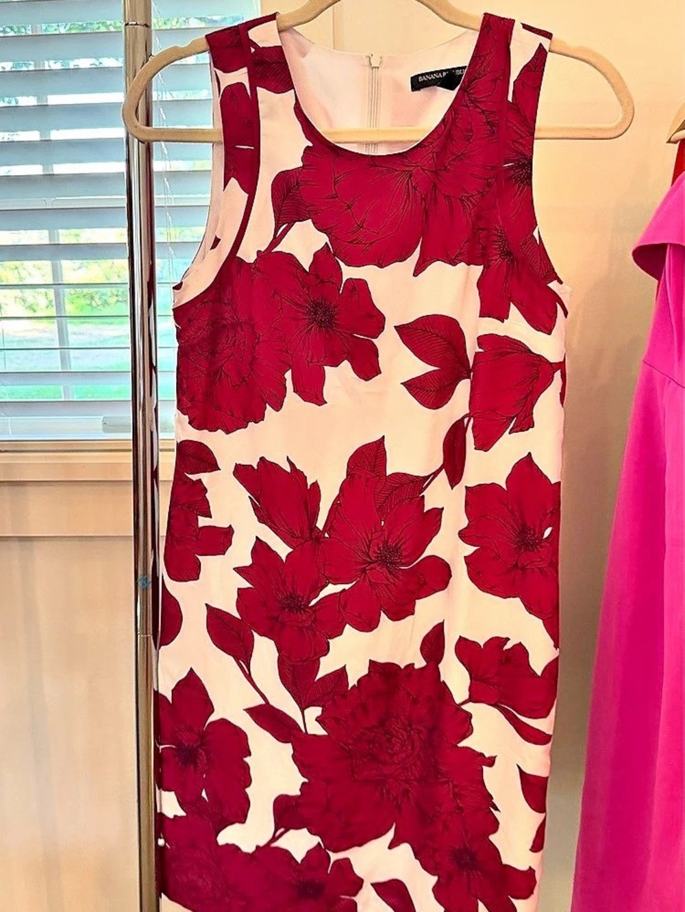 Banana Republic Floral Midi Dress in Pink & Red Size 2 Like New